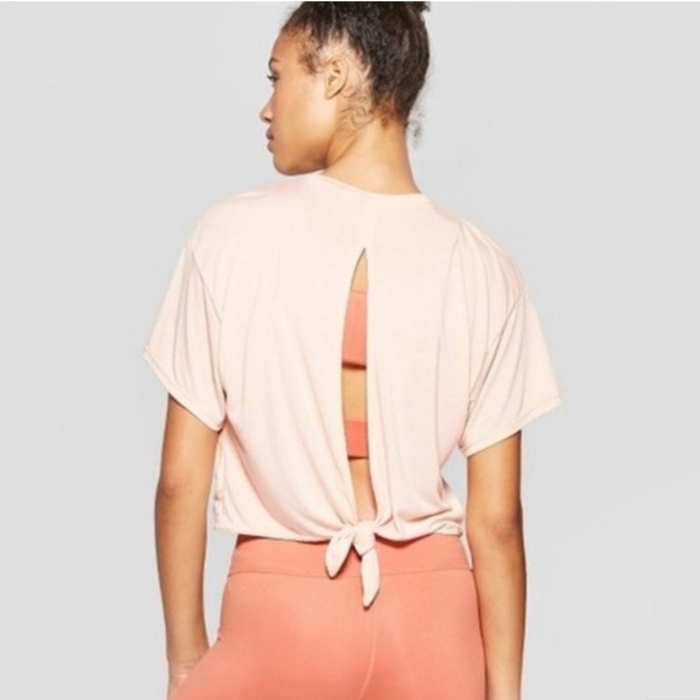 Cropped Open Back T-Shirt - Picture 3 of 3